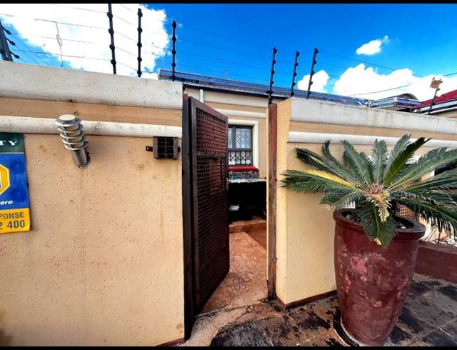 2 BEDROOM HOUSE FOR SALE IN GLEN RIDGE